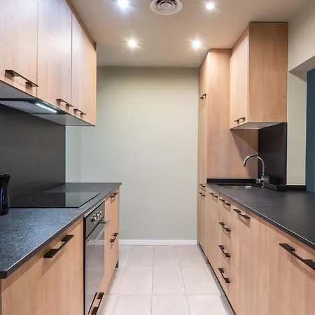 Appartement Design And Comfort In The Trendy Neighborhood