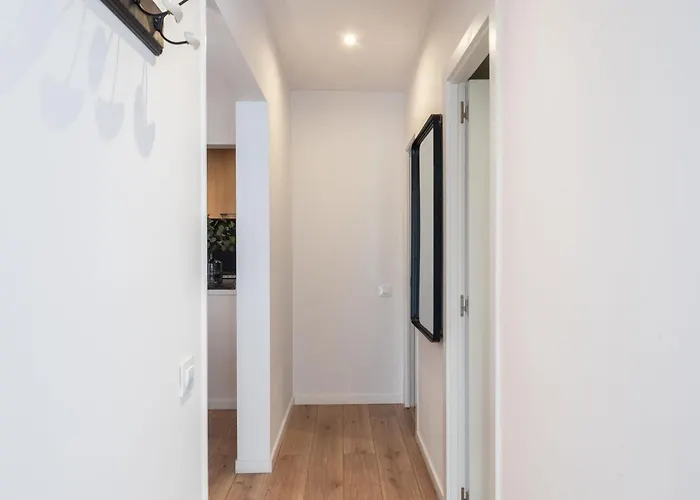 Design And Comfort In The Trendy Neighborhood